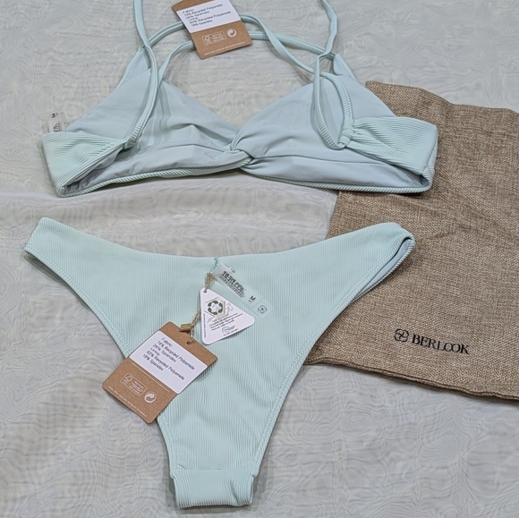 Berlook / New with tags / XS / small / medium / Cyan solid bikini set - Picture 2 of 2